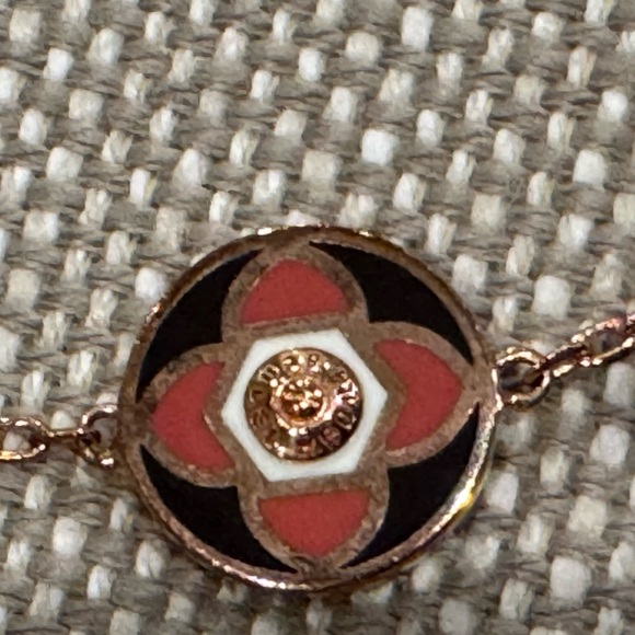 NWOT Rose gold long necklace- Henri Bendel - Picture 2 of 2